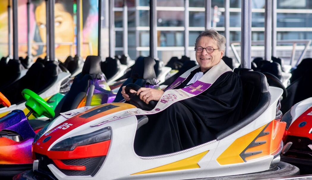 Gottesdienst auf dem Autoscooter