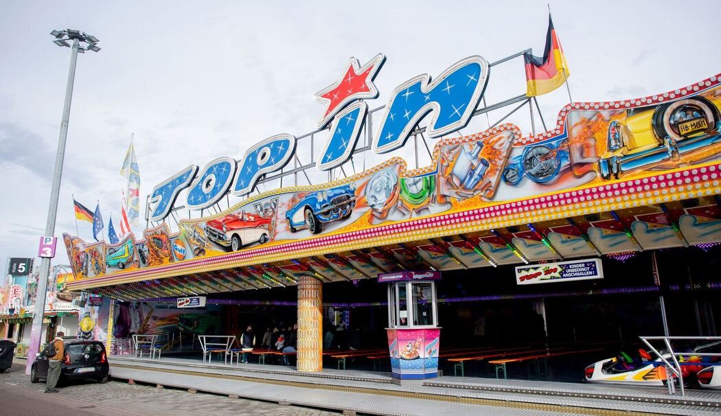 Gottesdienst auf dem Autoscooter