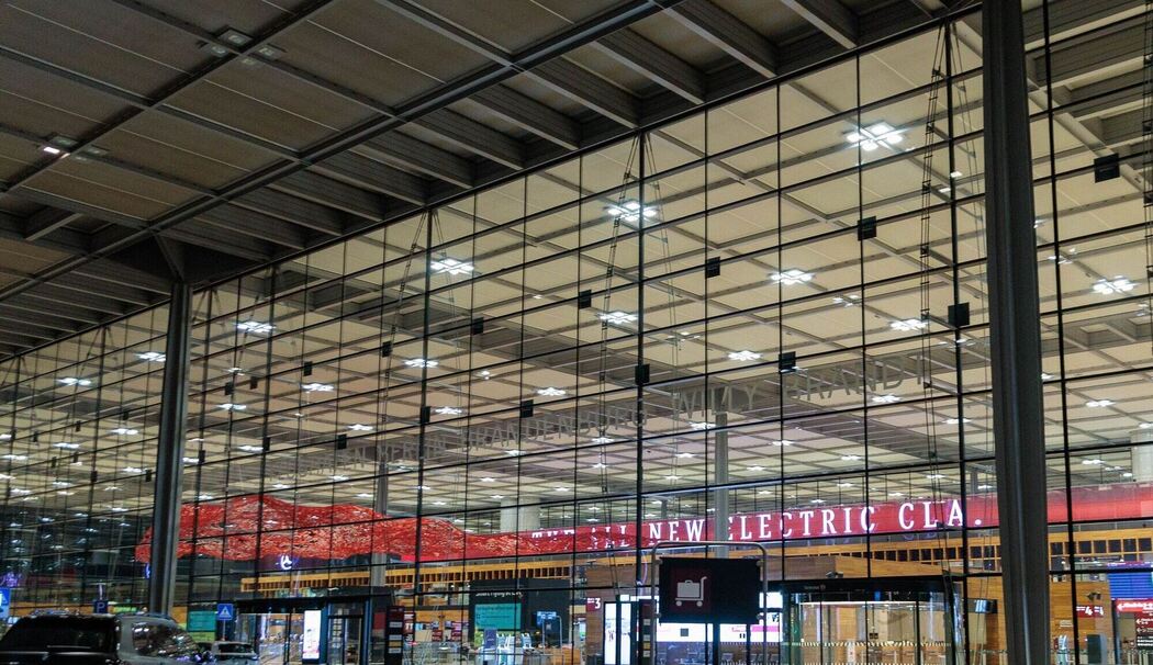 Drohnen-Sichtung am Flughafen BER Drohnen-Sichtung am Flughafen BER