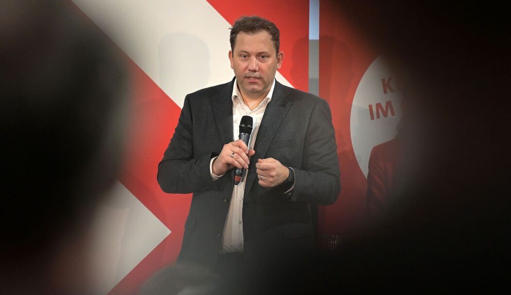 Bundesfinanzminister Klingbeil im Bürgergespräch Bundesfinanzminister Klingbeil im Bürgergespräch