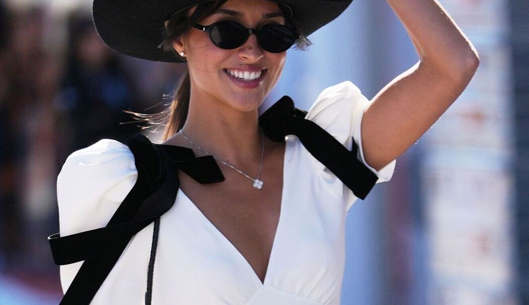 Alexandra Saint Mleux Alexandra Saint Mleux