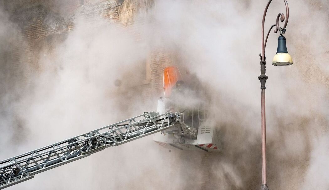 Mittelalterlicher Turm in Rom stürzt ein