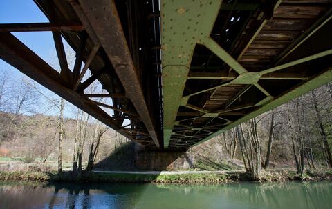 Eisenbahnbrücke