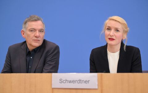 Jan van Aken und Ines Schwerdtner