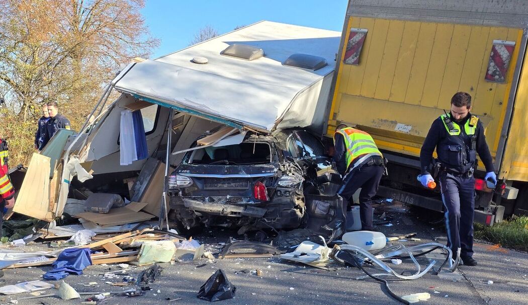 Schwerer Unfall auf der Bundesstraße 12