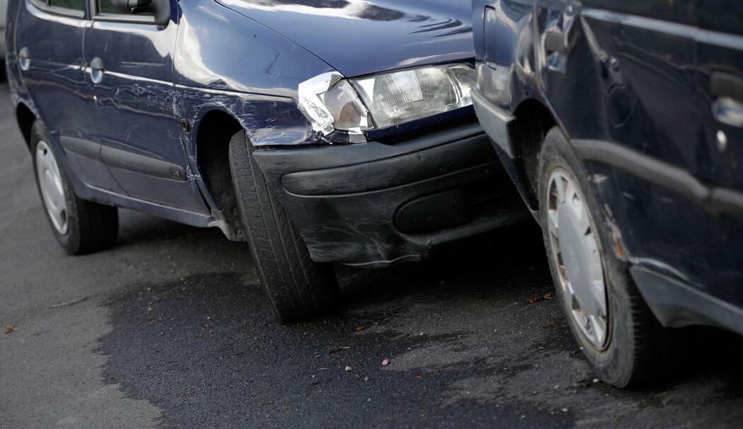 Auffahrunfall zwischen zwei Autos