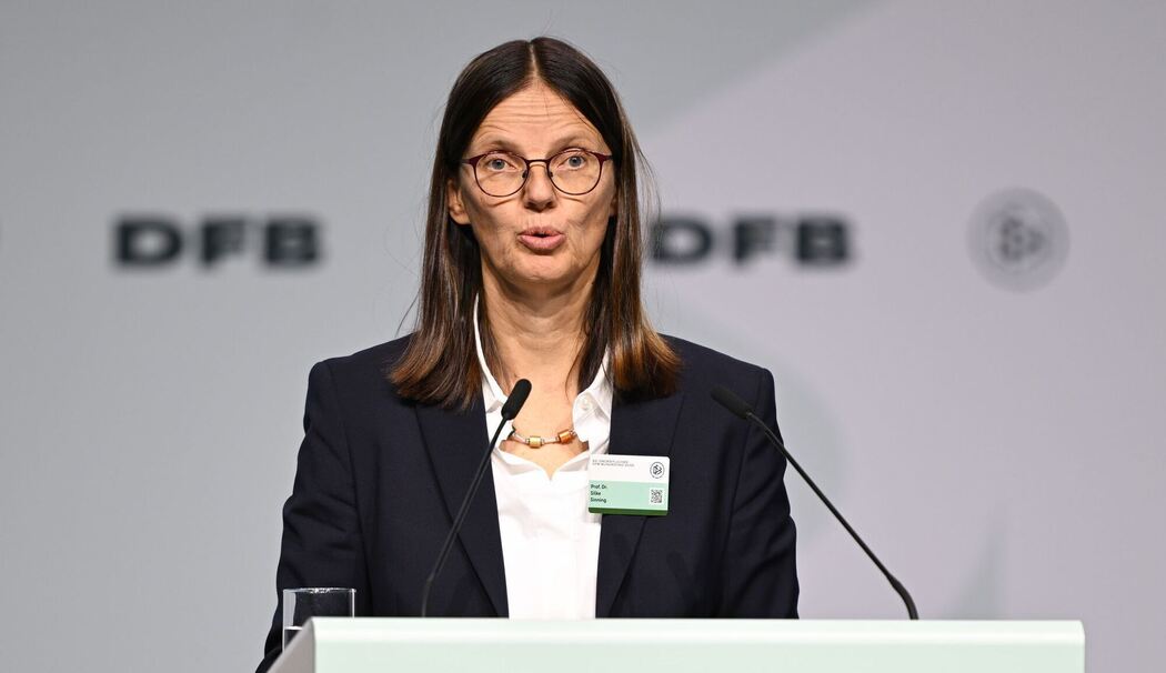 45. DFB-Bundestag in Frankfurt am Main 45. DFB-Bundestag in Frankfurt am Main