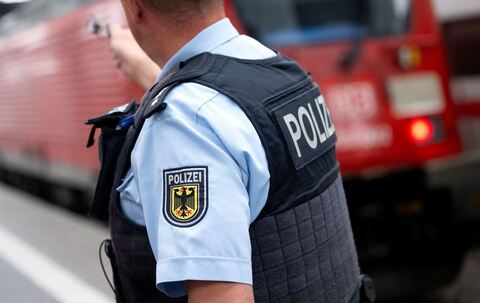 Nach Sachbeschädigung: Bundespolizei sucht Zeugen