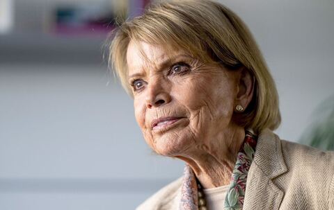 Schauspielerin Uschi Glas stellt ihr Buch vor