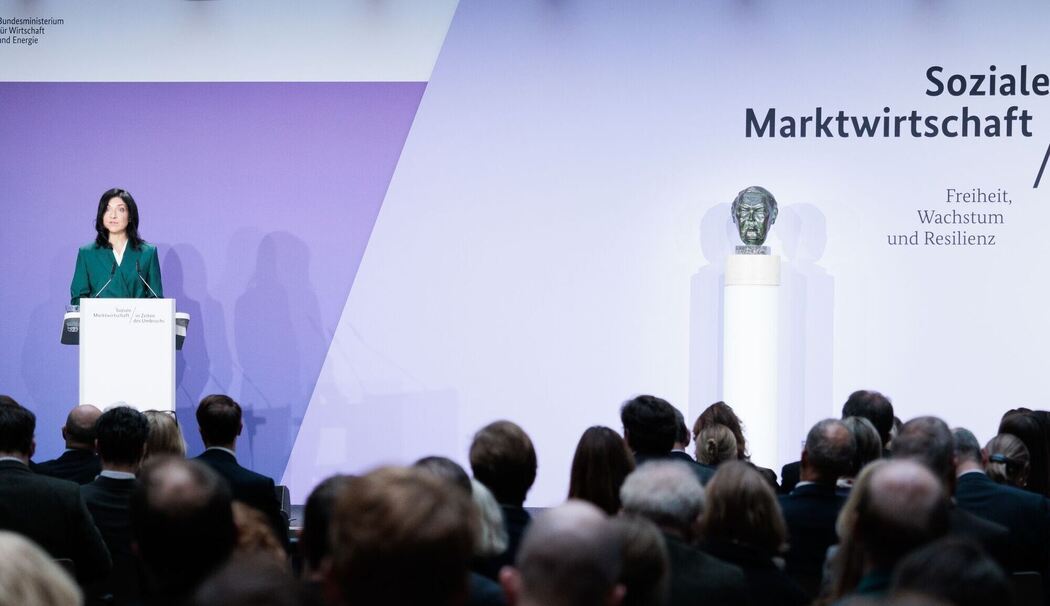 Wirtschaftspolitisches Symposium in Berlin