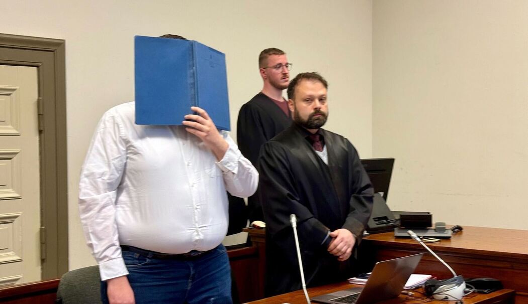 Auftakt Prozess wegen versuchten Mordes an Kollegin