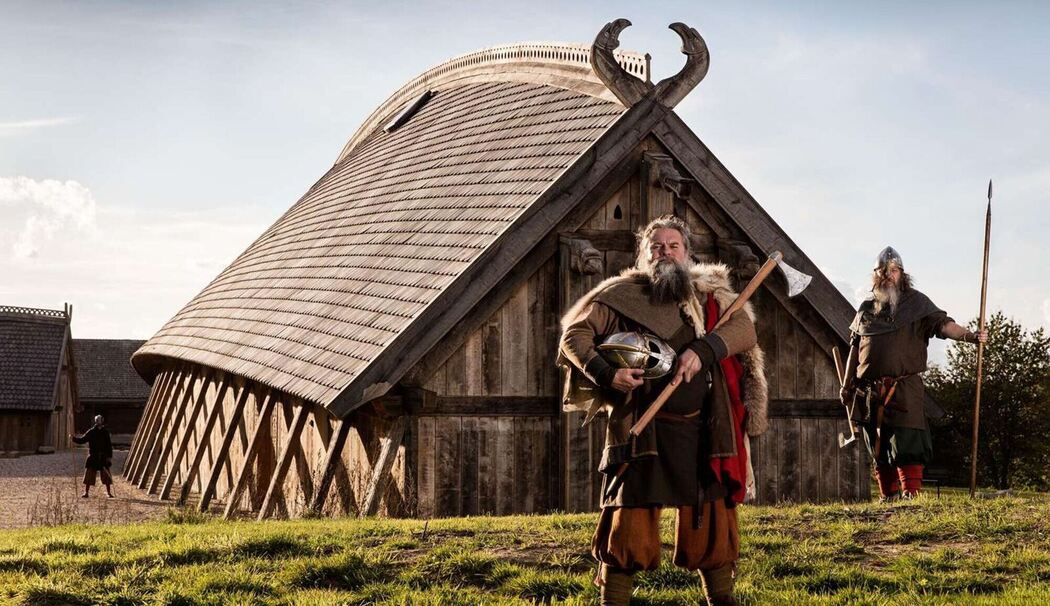 Als Wikinger verkleidete Schauspieler im «Land der Legenden»