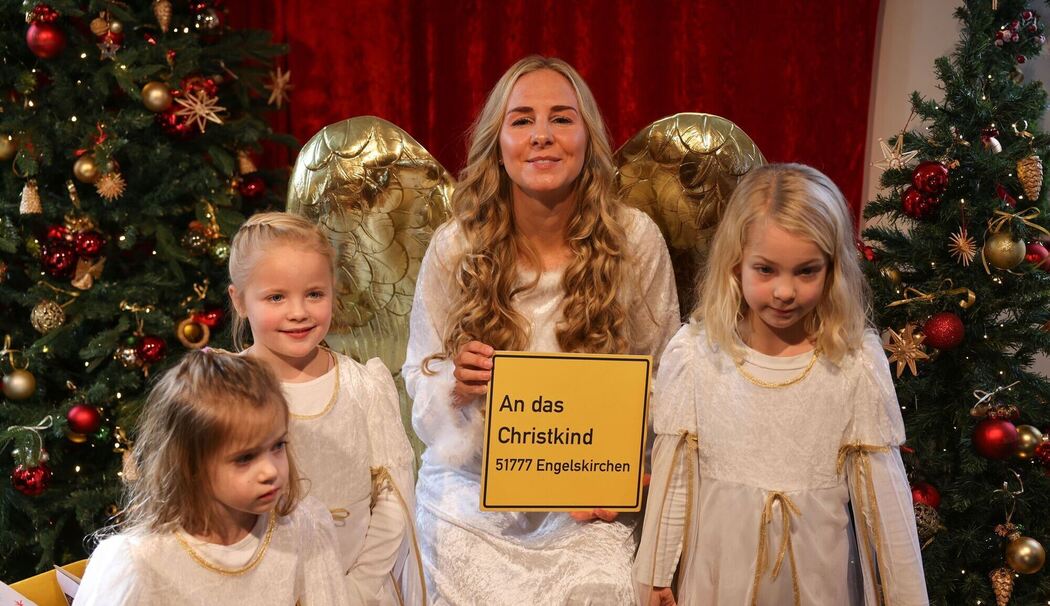 Eröffnung der Christkindpostfiliale in Engelskirchen Eröffnung der Christkindpostfiliale in Engelskirchen