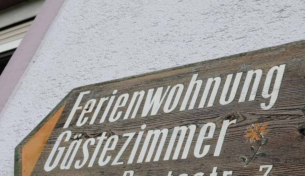 Hinweisschild "Ferienwohnung"