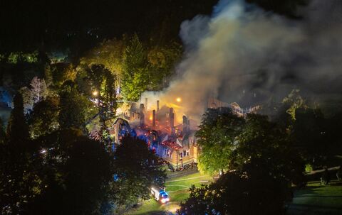 Jagdschloss in Donaustauf abgebrannt