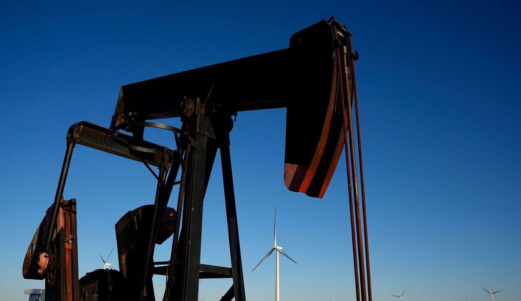 Das Verbrennen von Öl befeuert die Erderhitzung