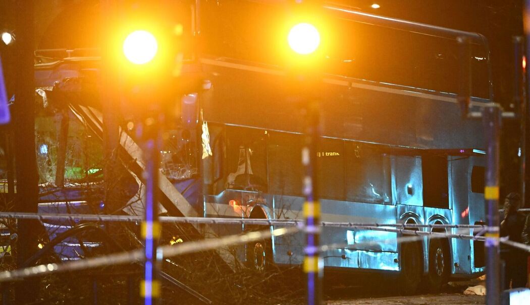 Tote und Verletzte bei Busunfall in Stockholm