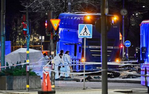 Tote und Verletzte bei Busunfall in Stockholm
