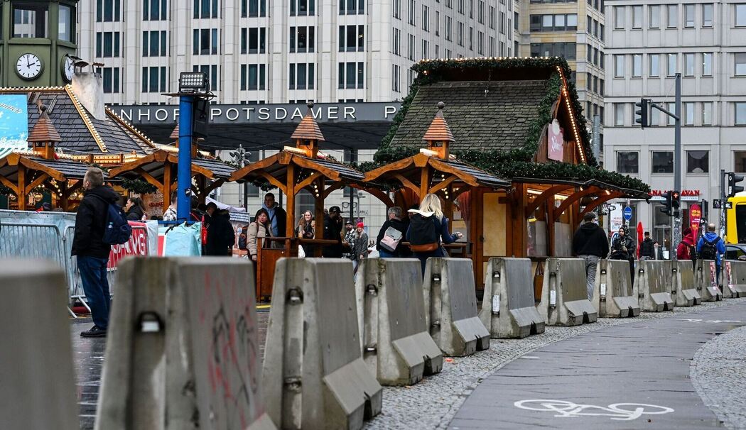 Sicherheitsvorkehrungen an Weihnachtsmärkten Sicherheitsvorkehrungen an Weihnachtsmärkten