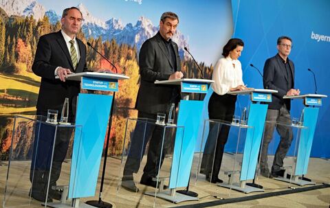 Pressekonferenz nach Start-Up und Technologiegipfel München