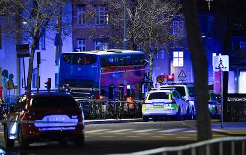 Tote und Verletzte bei Busunfall in Stockholm