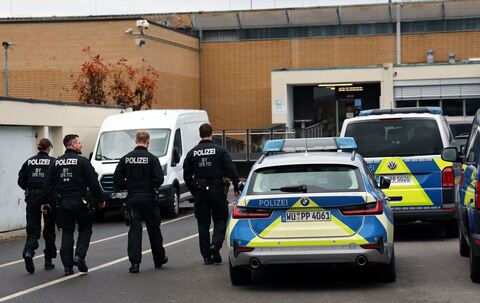 Häftling soll in JVA Aschaffenburg Beamten bedroht haben