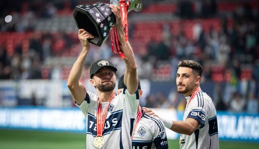 Müller von den Vancouver Whitecaps mit Voyageurs Cup