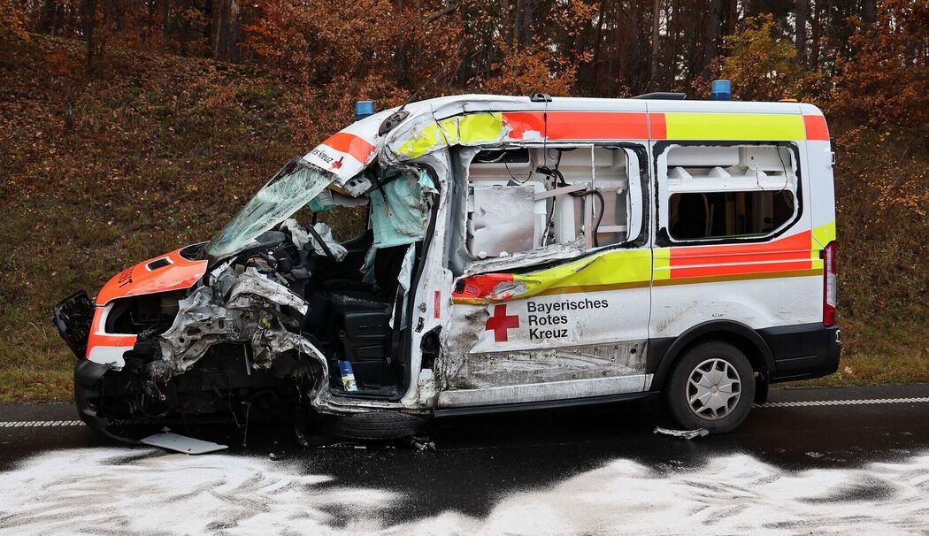 Verletzte bei Unfall mit Rettungswagen