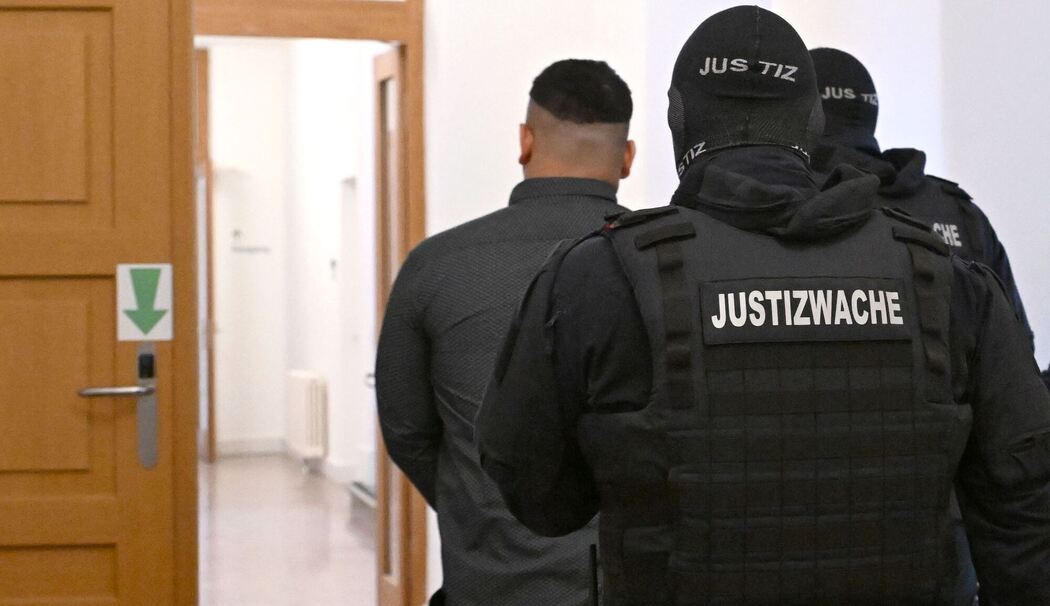 Salzburg: 15 Jahre Haft für Planung von Weihnachts-Anschlag Salzburg: 15 Jahre Haft für Planung von Weihnachts-Anschlag