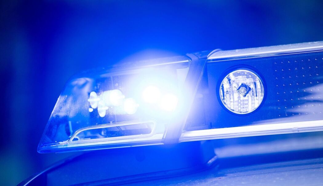 Polizei Blaulicht - Symbolbild Polizei Blaulicht - Symbolbild