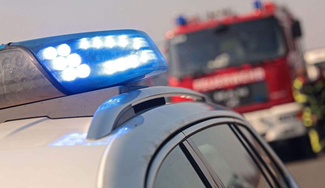 Polizeiwagen und Feuerwehrauto Polizeiwagen und Feuerwehrauto