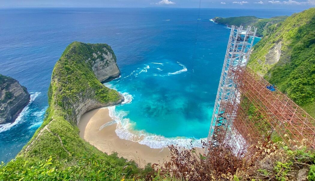 Aufzug an Traumstrand auf Bali soll wieder abgerissen werden