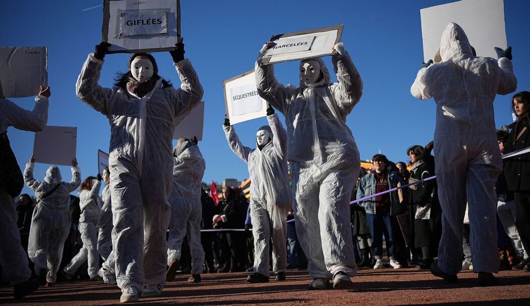 Protest gegen Gewalt gegen Frauen in Frankreich Protest gegen Gewalt gegen Frauen in Frankreich