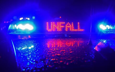 Polizei Blaulicht bei Unfallaufnahme