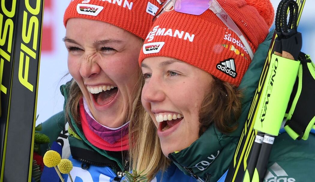 Denise Herrmann-Wick (l) und Laura Dahlmeier