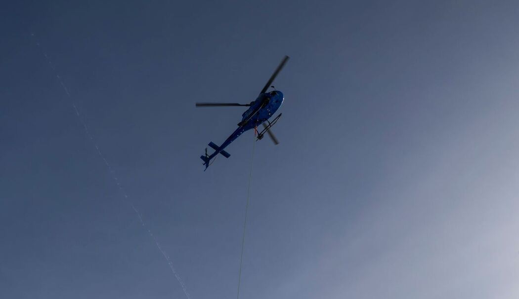 Zugspitz-Gipfelkreuz wird ins Tal geflogen und restauriert