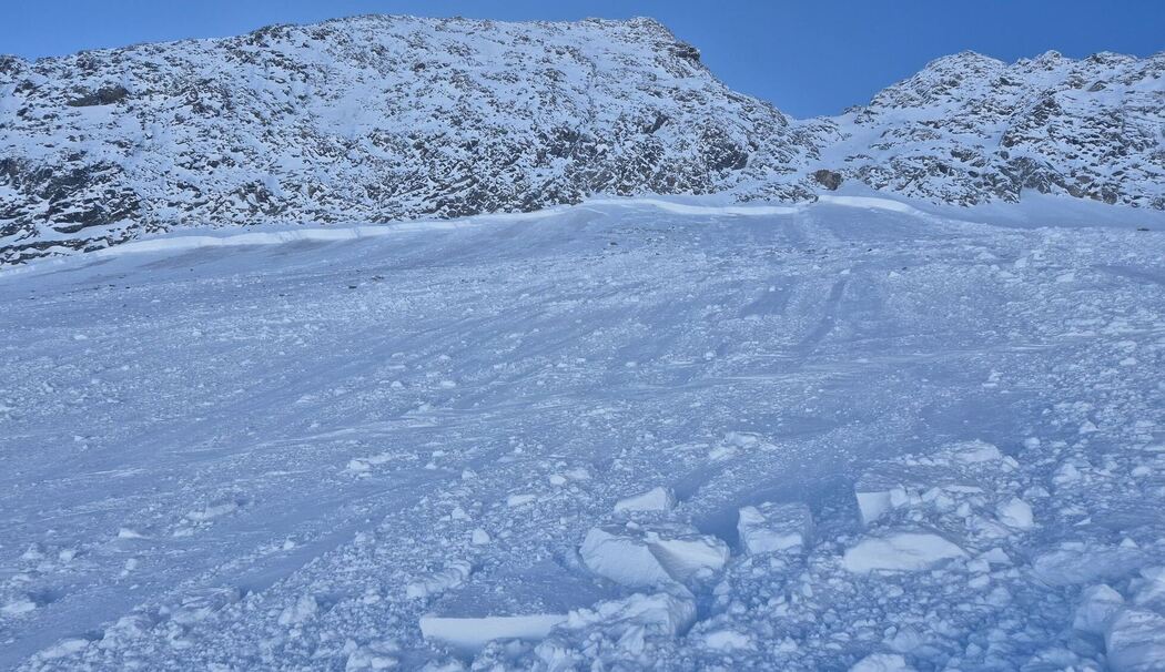 Acht Personen in Tirol aus Lawine gerettet Acht Personen in Tirol aus Lawine gerettet