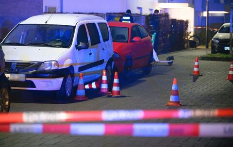 Männer nahe Veranstaltungshalle in Köln angeschossen