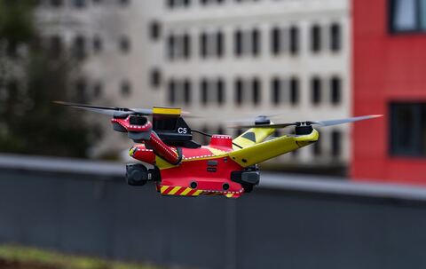 Pilotprojekt in München - Drohnen fliegen Feuerwehr voraus