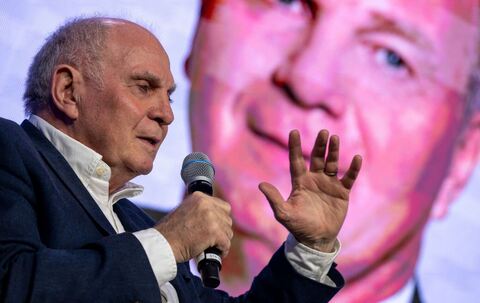 Uli Hoeneß spricht auf Kongress „Sport Marke Medien“