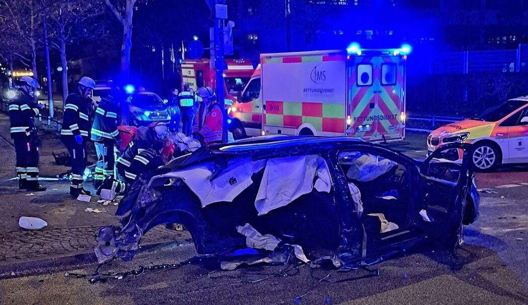 Zwei Tote nach Unfall in München Zwei Tote nach Unfall in München