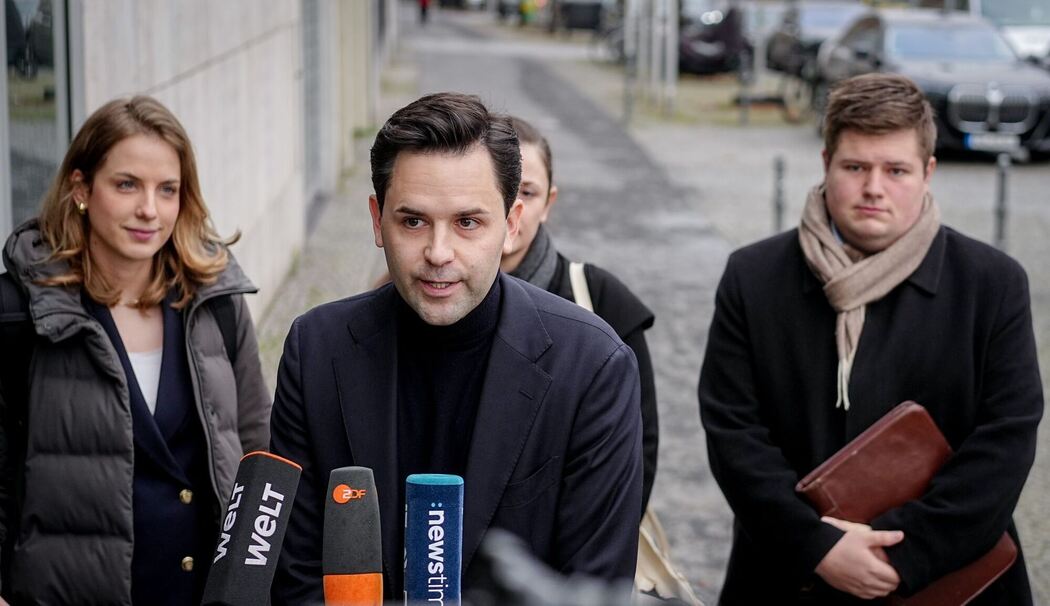 Gremiensitzungen und Statements der Bundesparteien